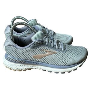 Brooks Women's Adrenaline 20 Running Shoe Size 8.5 Gray Sneaker Athletic Comfy
